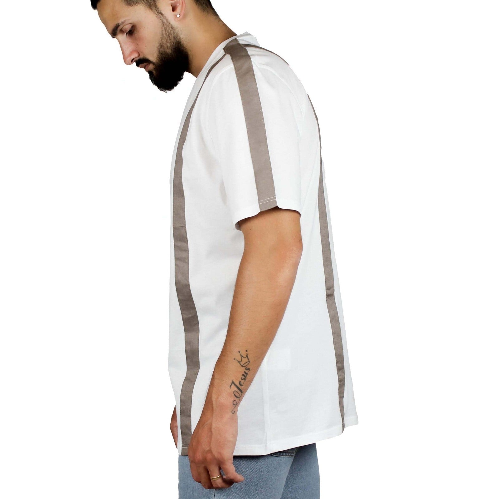 T-shirt bianca inserti lino tortora spalle e fronte retro 2