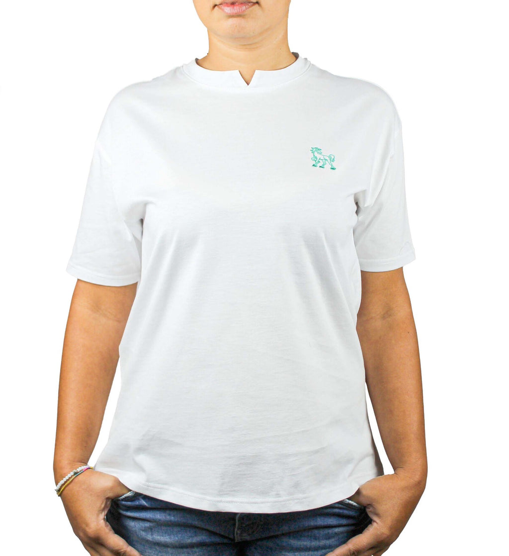 T-shirt bianca con logo ricamato lato cuore 1