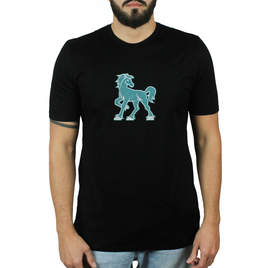 T-shirt nera con ricamo Vinto 2
